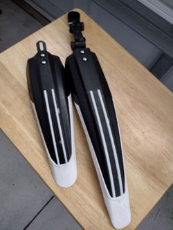 "Brand new" Bicycle splash guards and a pair of mirrors