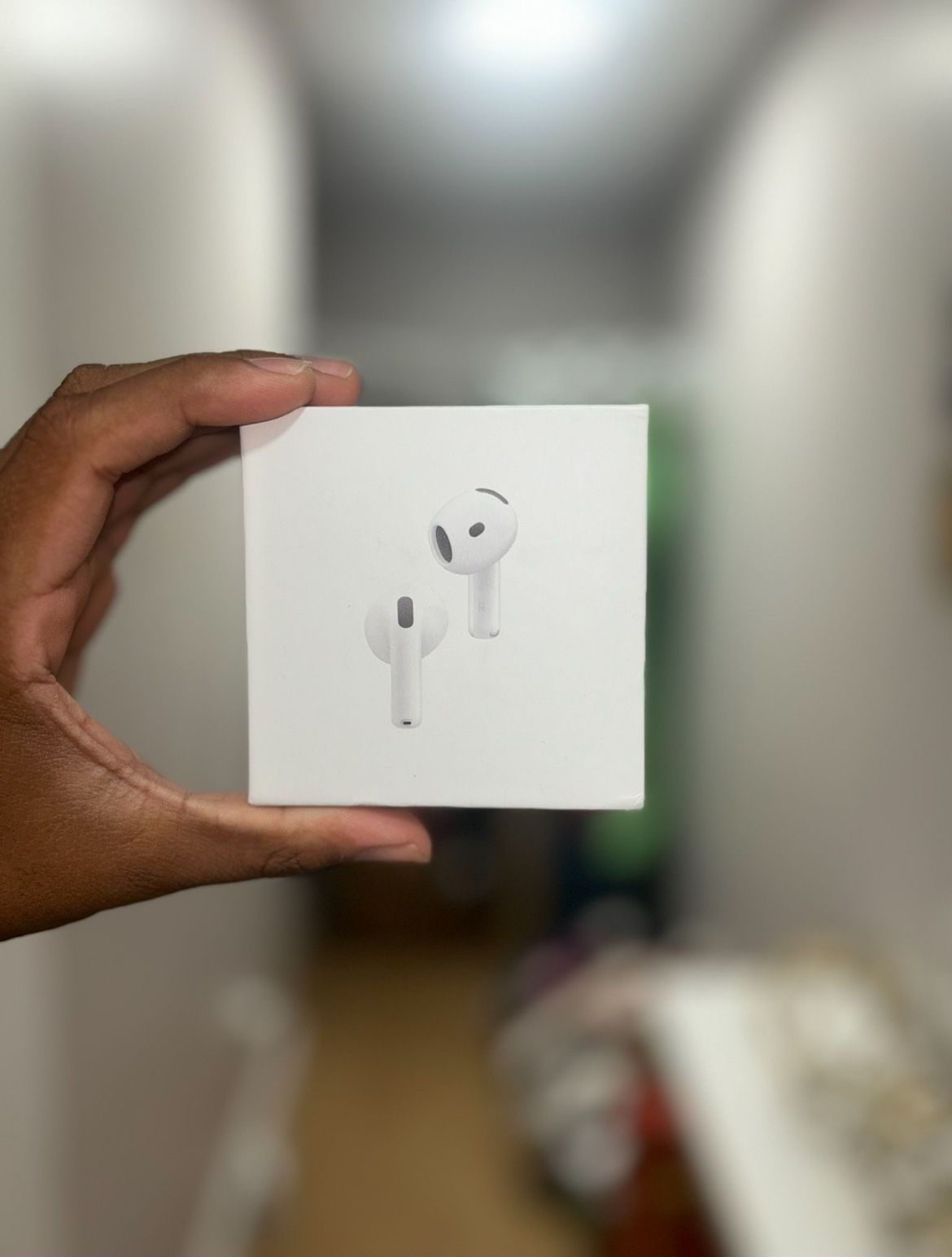 AirPods 4