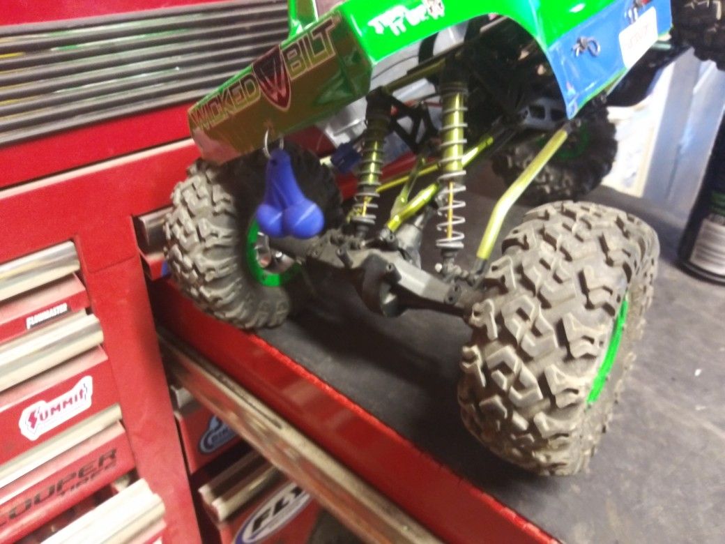 Axle 10 rock crawler with many up grades 350 or best offer