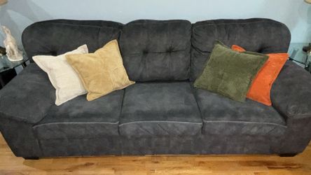 Muebles de poco uso.
