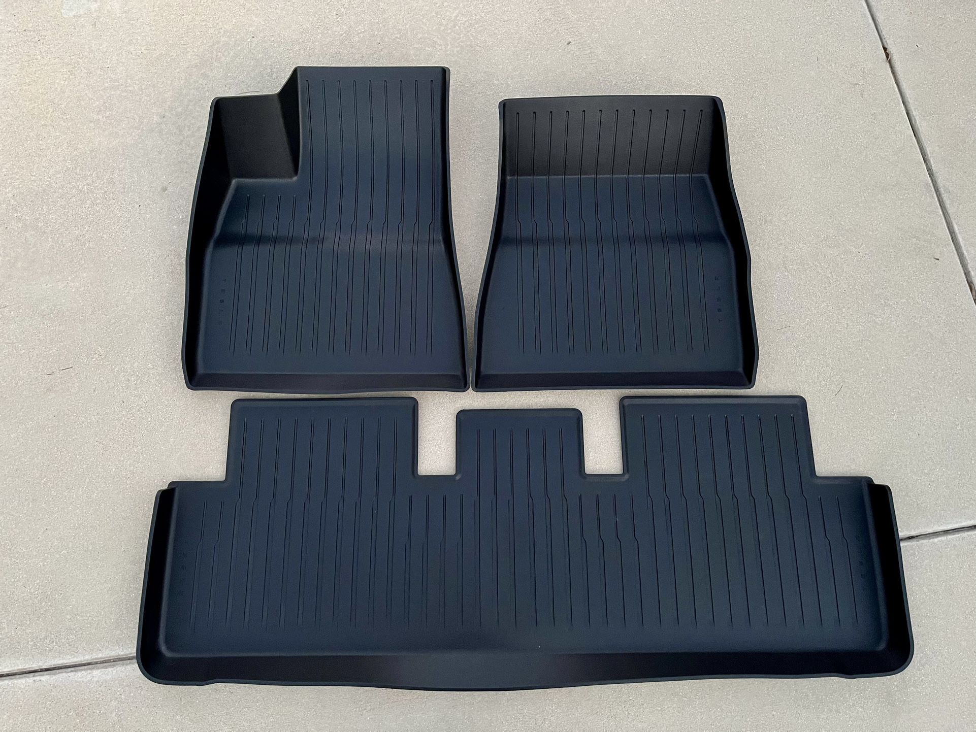 Official 2024+ Tesla Model 3 All-Weather Floor Mats