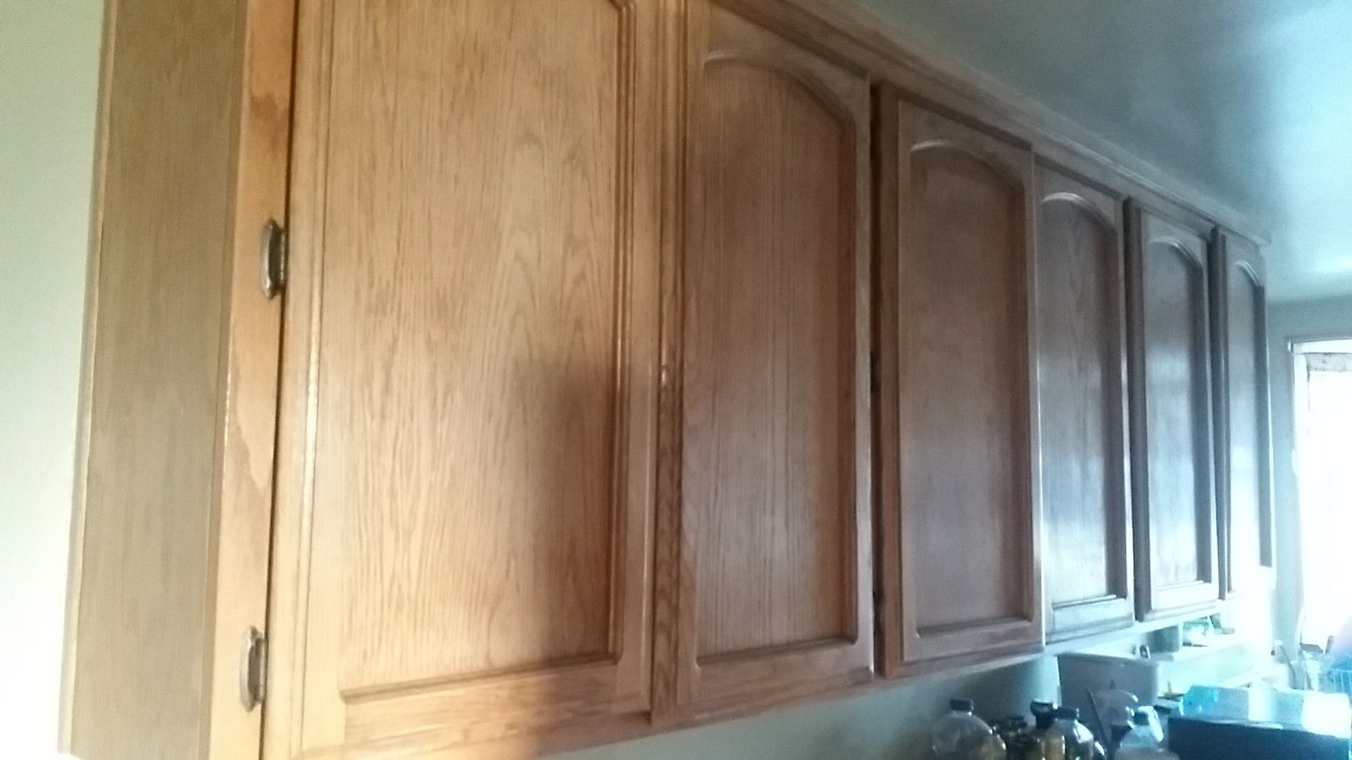 Oak kitchen cabinets