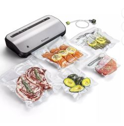FoodSaver Preserve Vacuum Sealer, 14-Piece Starter Kit, Vacuum Seal Roll & Bags