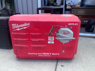 Milwaukee cutting saw