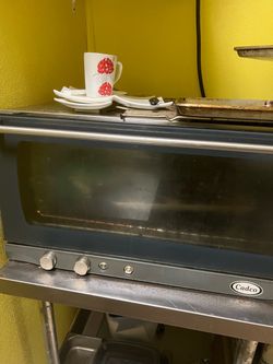 Commercial oven