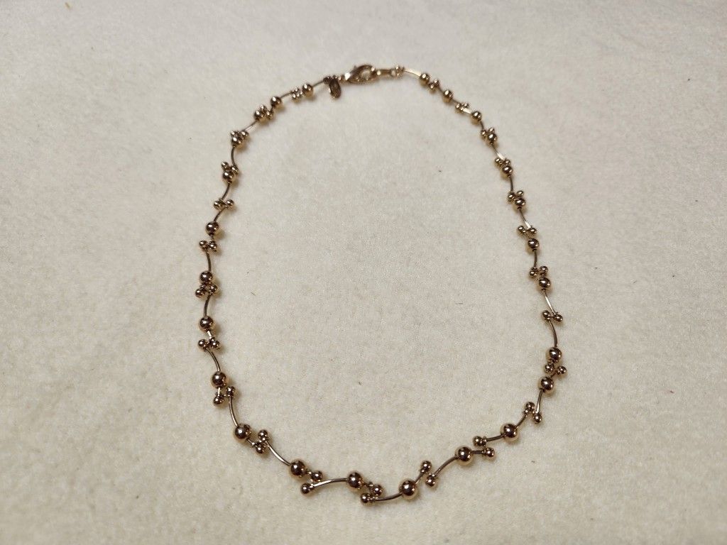 PLAYFUL Retired Premier Designs Necklace