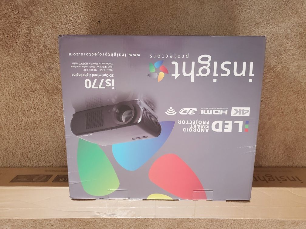 Insight Projector is770 with screen