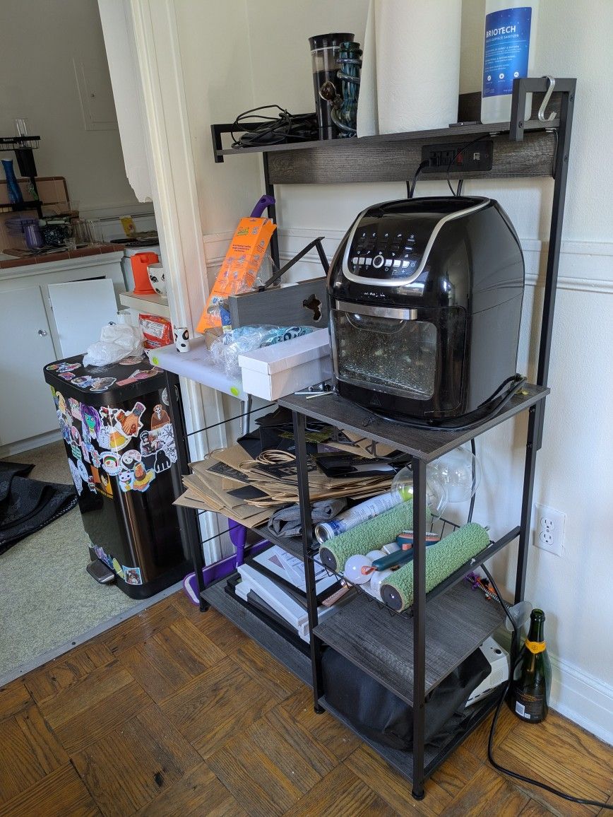 FREE Kitchen Baker's Rack PICKUP ONLY