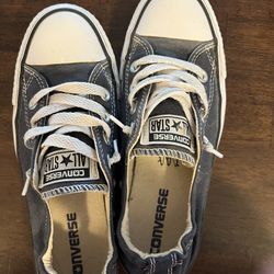 Converse - Women’s Size 6