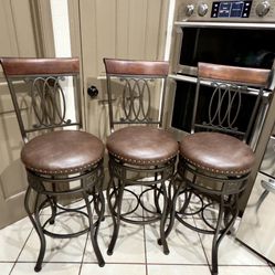 Beautiful Set of 3 Metal Barstools 