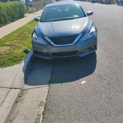 2018 Nissan Altima  Grey SV