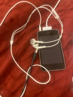 Apple iPod Touch with Earbuds