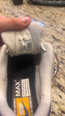 nike air maxes yellow and blue