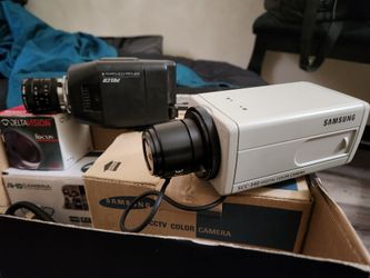 Samsung SCC-340 & Pelco DSP Color CCD Camera's 