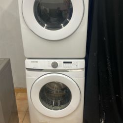 WASHER  AND GAS DRYER SET