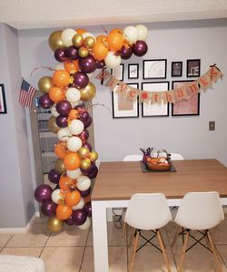 Thanksgiving balloons garland