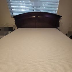 Queen Bed Frame With Box Spring and Mattress, great condition !