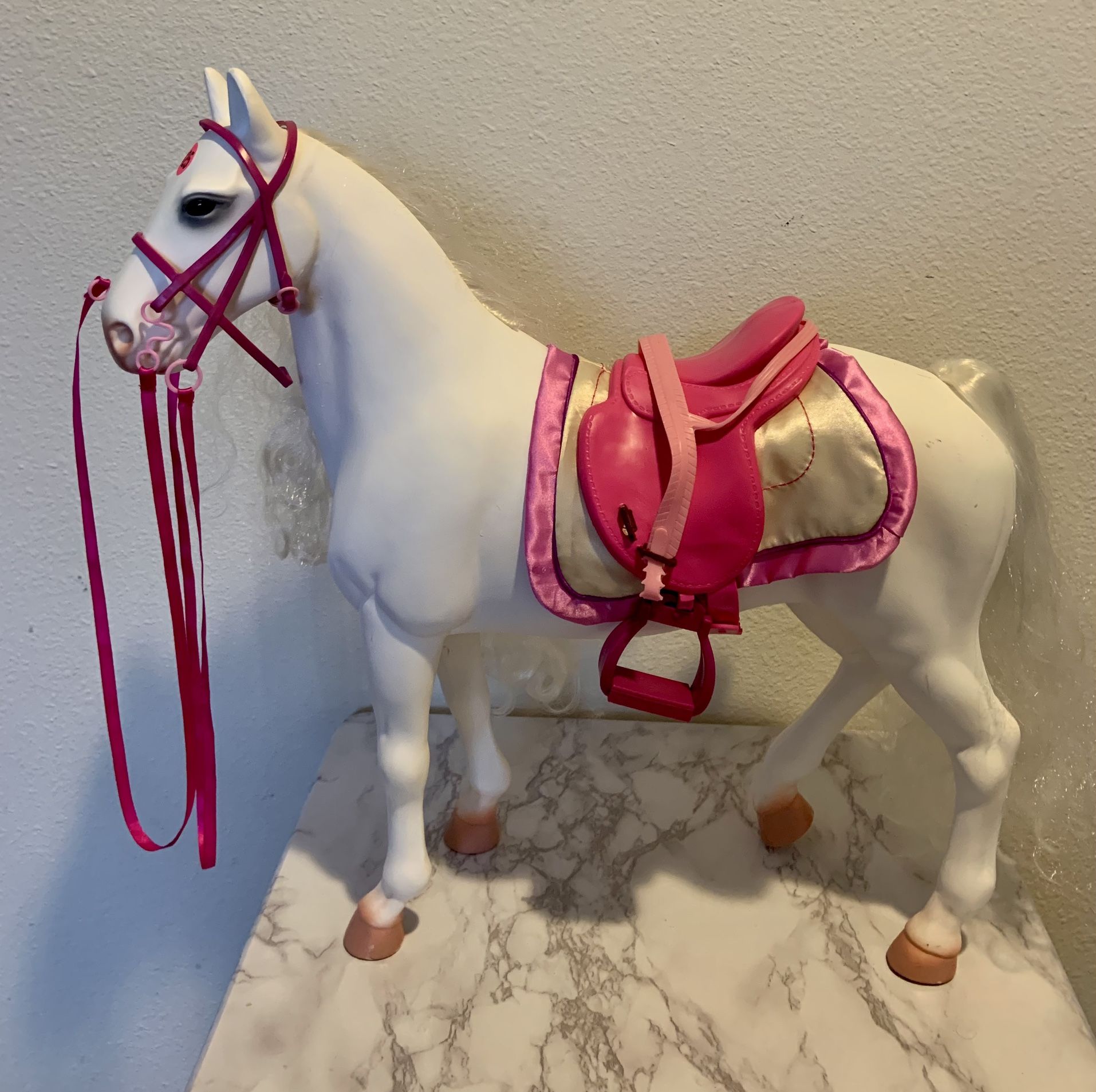  Doll Horse