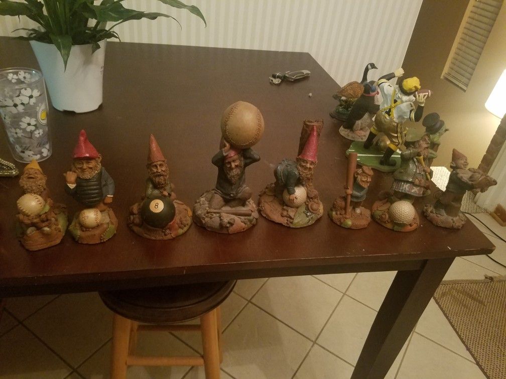 Lot ATLAS-R~1990~Tom Clark Gnome~Cairn Item #5113~Ed #50~Hand Signed~Story Included