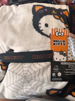 Hello Kitty 90x90 Queen Blanket