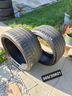 305/30R21