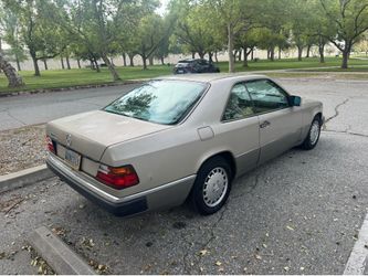 1990 Mercedes-Benz 300
