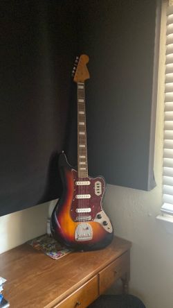 Squire VI Bass/Baritone Guitar