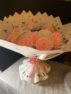 Ramo 💐 de rosas eternas para mamá !