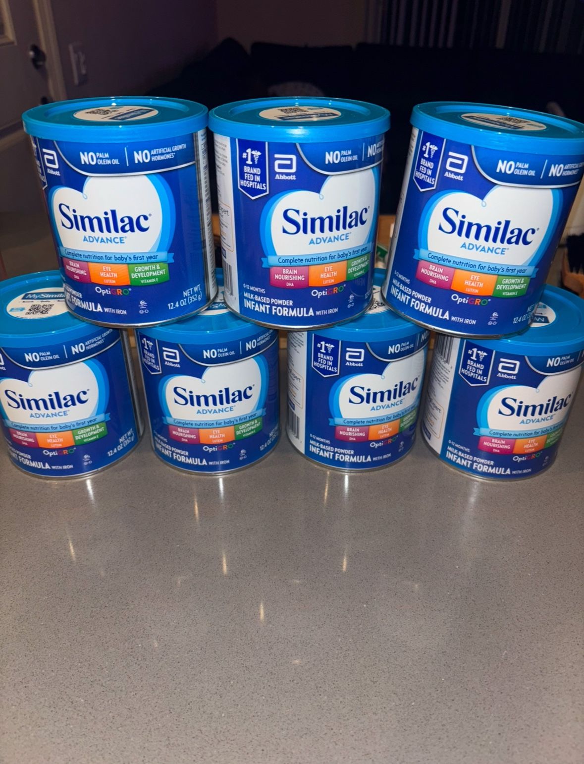 7 Unopened Cans Of Similac Advance