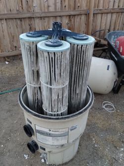 Swimming pool filter DE