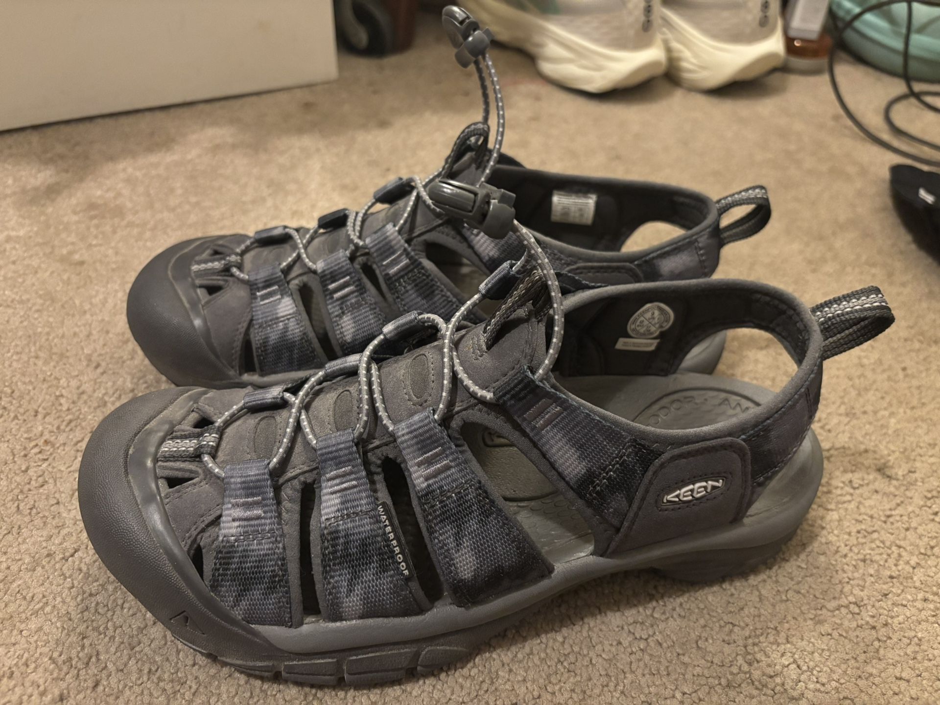 Keen Men Newport H2 Sandals Size 9 Keen