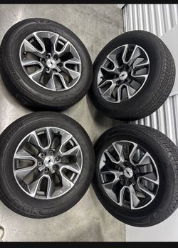 Chevrolet Silverado Wheels & Tires