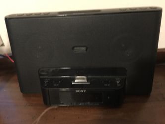 Sony iPhone dock alarm/fm radio