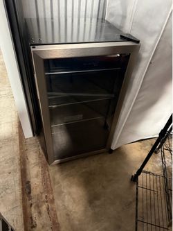 Comfee Beverage/Wine Cooler Mini Fridge – Stainless Glass Door