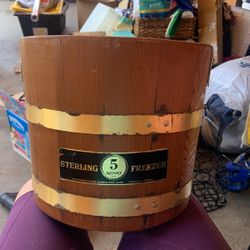 Wood Antique/ Vintage Bucket