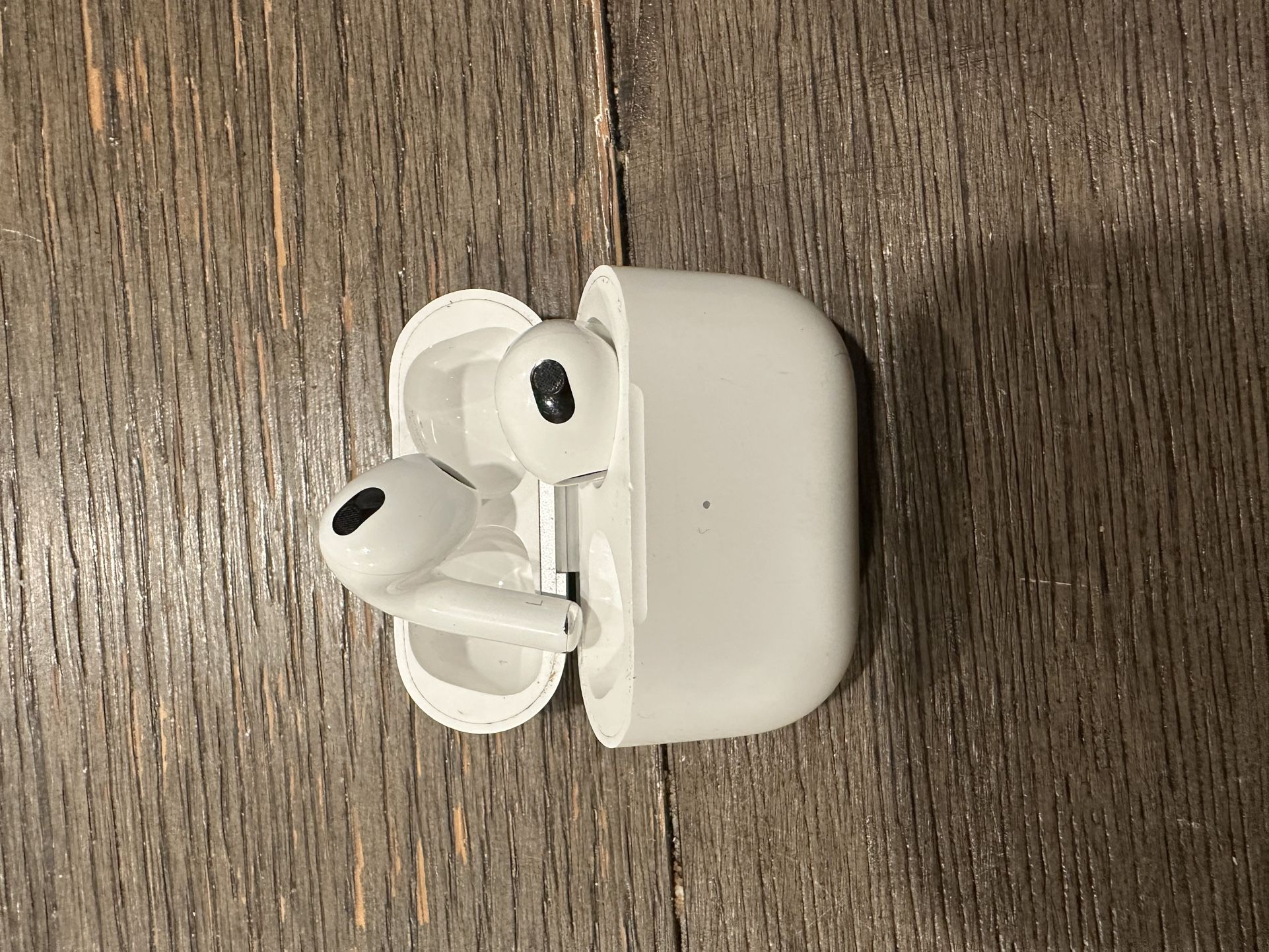 AirPods