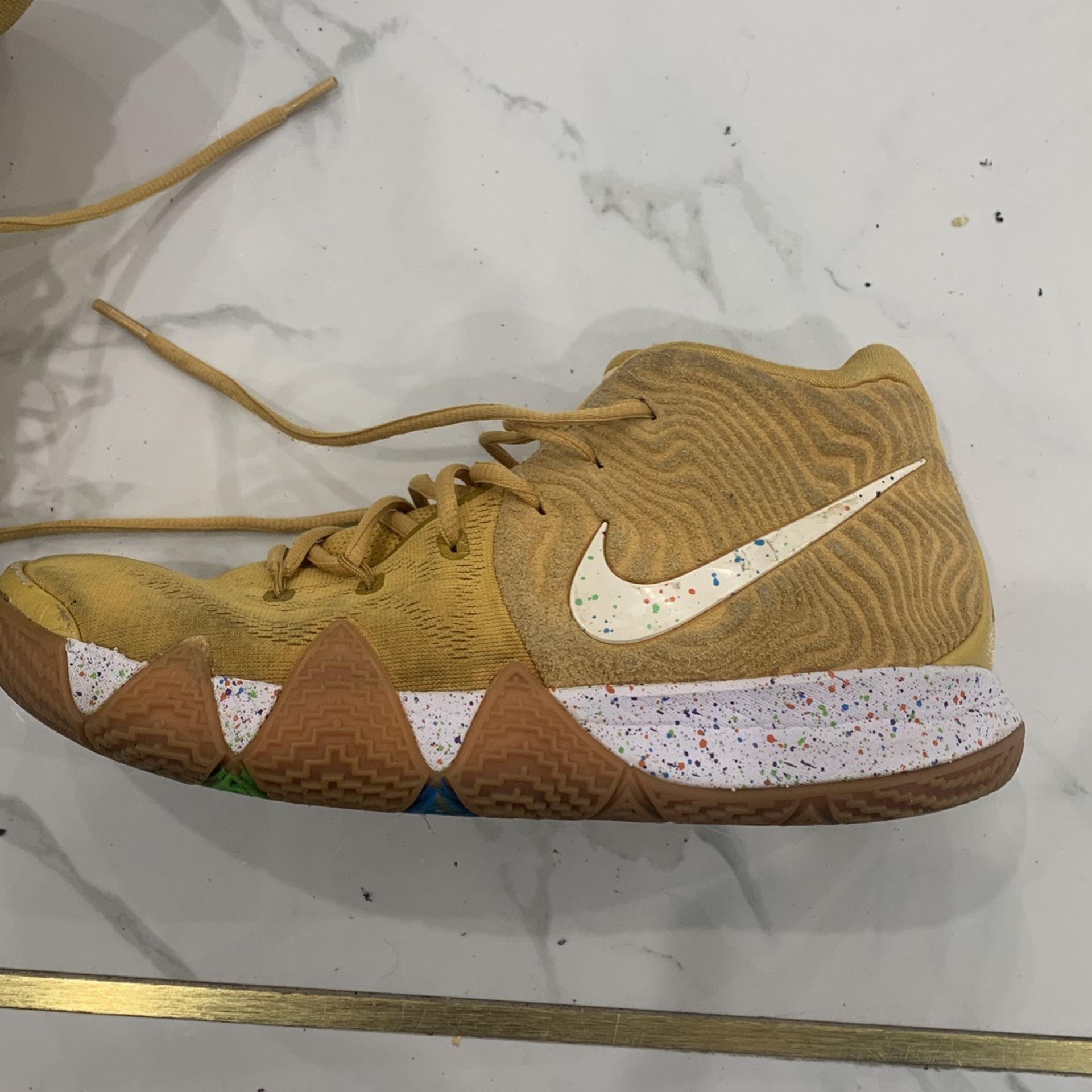 Nike Kyrie 4 Cinnamon Toast Crunch