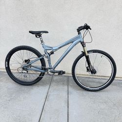 (M) Specialized Stumpjumper 26” FSR Comp Mountain Bike Manitou Air Fork Fox Rear Shock Upgraded Shimano 1x9 Hydraulic Brakes Gray Blue