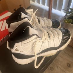 4Y Air Jordan 11 Retro