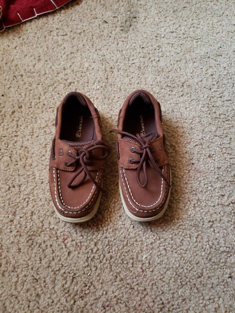 Boys sperry shoes