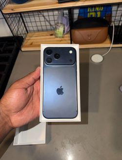 iPhone 17 pro max AT&T