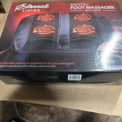 Brand New In A Box Shiatsu Foot Massager With Heat 