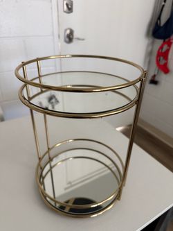 Rotating tray