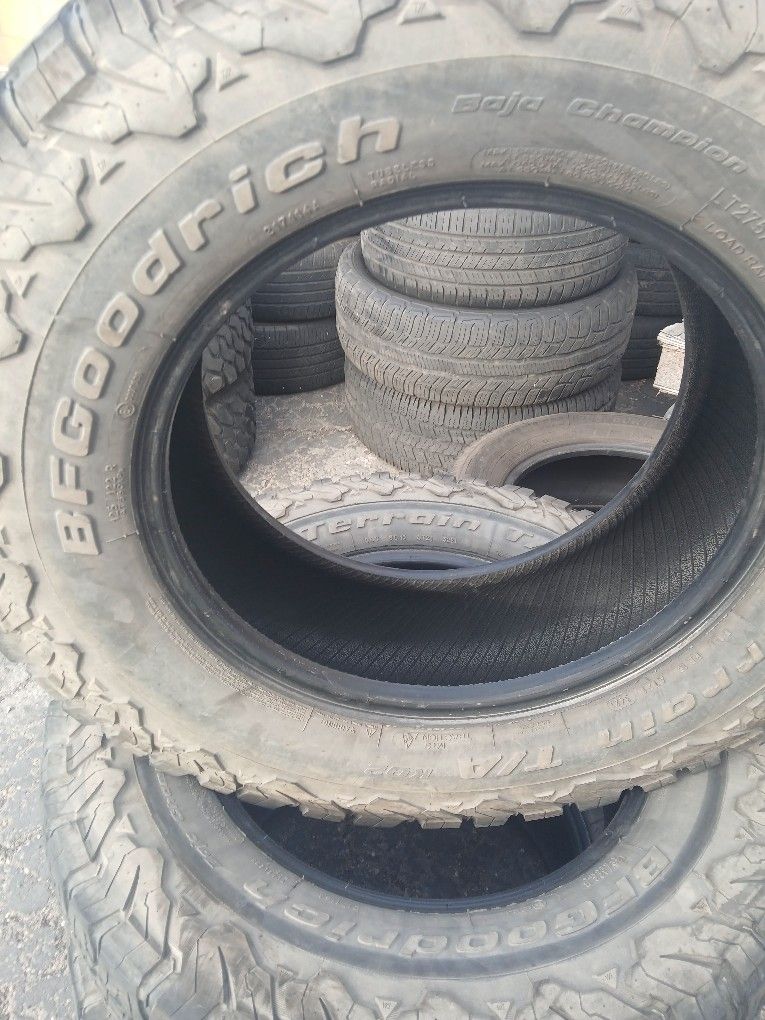LT275/70R18 Bfgoodrich Ko2 Tires (2)