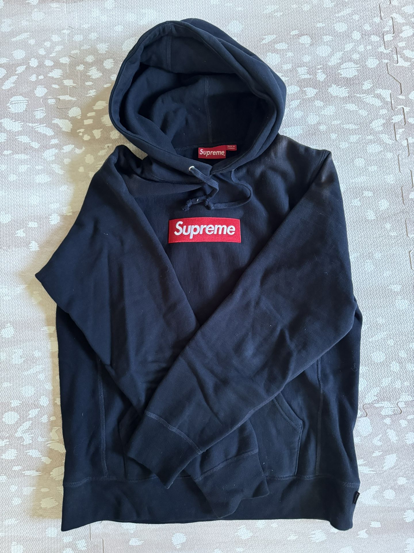 Men’s Supreme Navy Box Logo Hoodie - Size Medium