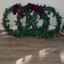 Vintage Lighted Holiday Christmas Tree Wreaths