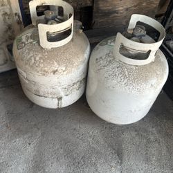 2 Propain Tanks