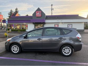 2014 Toyota Prius V