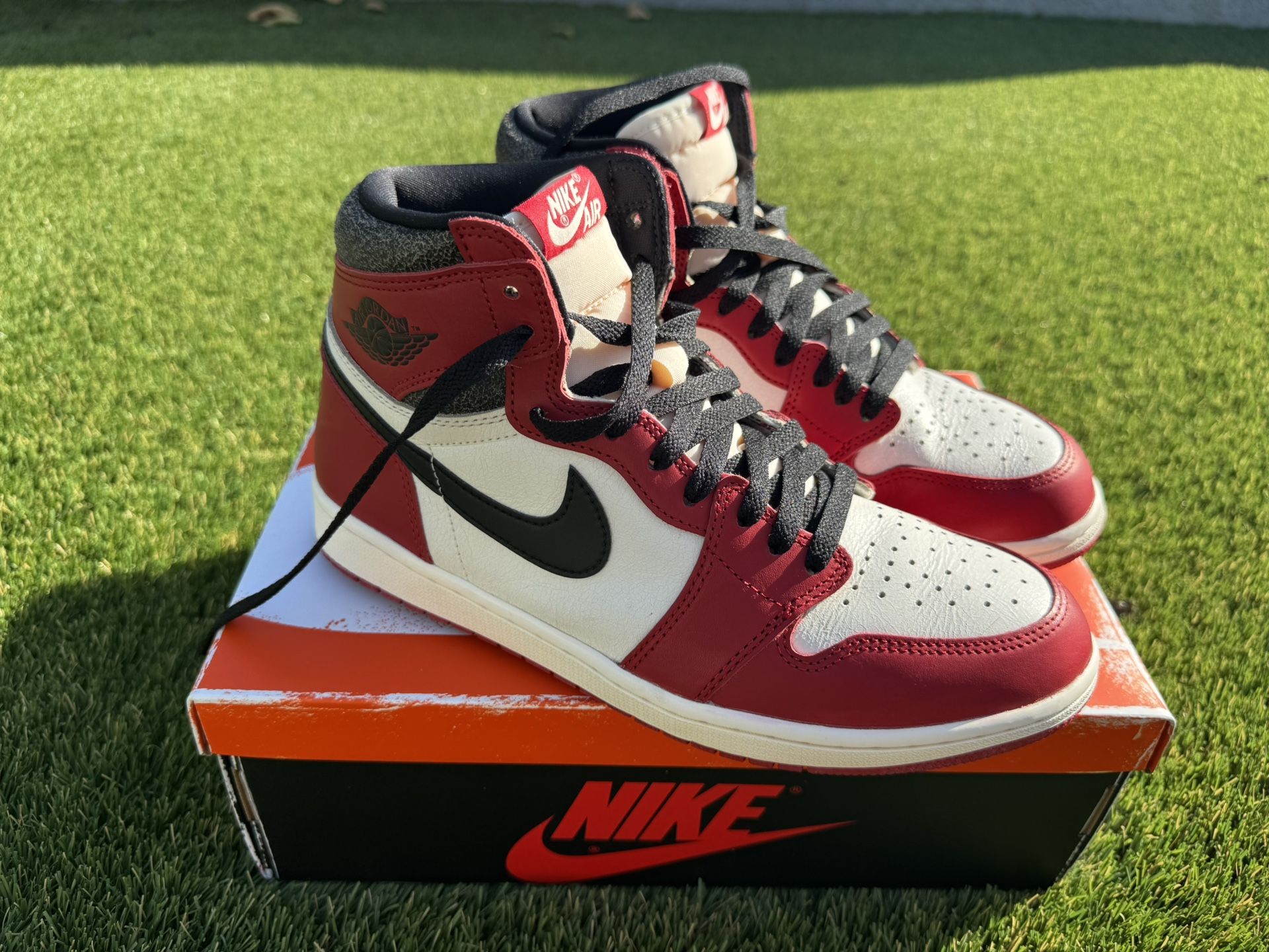 Jordan 1 Retro High OG Chicago Lost And Found Size 10.5