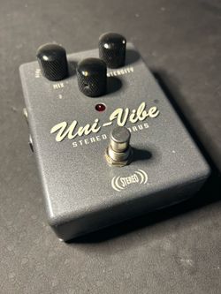 Univibe Stereo Chorus pedal